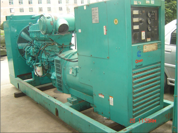 广州七十二餐钦连锁发展有限公司，长租一台300KW发电机组